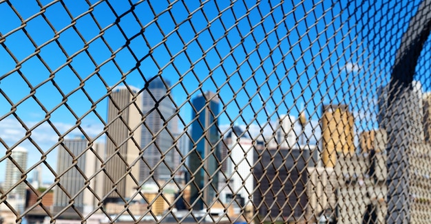 How to assemble chain link fence with tools and installation steps